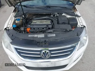 2010 Volkswagen CC Sport with VIN WVWML7AN5AE512367, listed as a IAAI auction lot 41924326 with 125,162 mi miles. Bid and sale history available at carsss.com. Image 10.