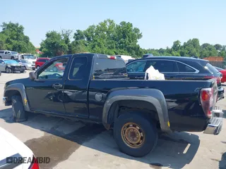 2005 Chevrolet Colorado LS Z71 with VIN 1GCDT196558120620, listed as a IAAI auction lot 39857532 with 201,457 mi miles. Bid and sale history available at carsss.com. Image 14.