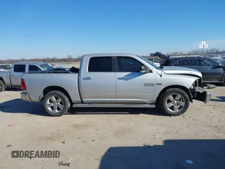 2015 Ram 1500 Lone Star z VIN 1C6RR6LT0FS500850, wystawiony jako IAAI lot #41273883 z przebiegiem 120 178 mil mil oraz . Historia ofert i sprzedaży dostępna na DreamBid. Obrazek 13.