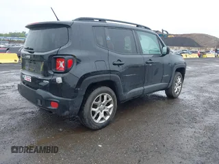 2017 Jeep Renegade Latitude z VIN ZACCJBBB8HPF51772, wystawiony jako IAAI lot #42181722 z przebiegiem 63 950 mil mil oraz . Historia ofert i sprzedaży dostępna na DreamBid. Obrazek 4.