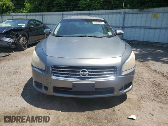 2010 Nissan Maxima S z VIN 1N4AA5AP5AC872142, wystawiony jako Copart lot #55406855 z przebiegiem 173 046 mil mil oraz Szkoda całkowita • Salvage title. Historia ofert i sprzedaży dostępna na DreamBid. Obrazek 5.