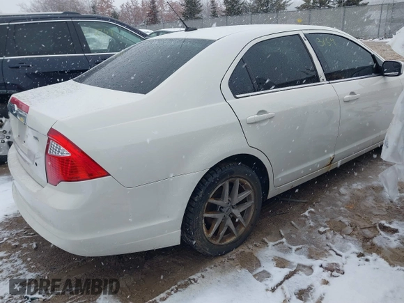 2011 Ford Fusion SEL with VIN 3FAHP0JA9BR156360, listed as a IAAI auction lot 41723154 with 189,984 mi miles. Bid and sale history available at carsss.com. Image 4.