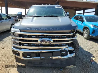 2024 Ford Super Duty F-250 SRW XL with VIN 1FT8W2BT3RED59377, listed as a Copart auction lot 71638304 with 17,580 mi miles and Salvage Title. Bid and sale history available at carsss.com. Image 5.