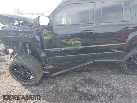 2017 Jeep Patriot High Altitude with VIN 1C4NJRFB8HD122240, listed as a IAAI auction lot 41849416 with 72,451 mi miles. Bid and sale history available at carsss.com. Image 13.
