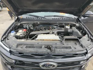 2023 Ford Expedition Limited with VIN 1FMJU1K82PEA35651, listed as a Copart auction lot 86011654 with 21,604 mi miles and Salvage Title. Bid and sale history available at carsss.com. Image 13.