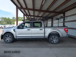 2021 Ford F-150 XL z VIN 1FTFW1E89MFC21046, wystawiony jako IAAI lot #42668472 z przebiegiem 83 083 mil mil oraz . Historia ofert i sprzedaży dostępna na DreamBid. Obrazek 13.