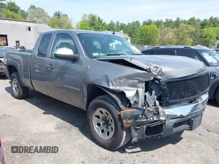 2008 Chevrolet Silverado 1500 Work Truck with VIN 1GCEC19X28Z322147, listed as a IAAI auction lot 42233304 with 132,411 mi miles and . Bid and sale history available at DreamBid. Image 13.
