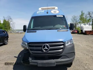 2022 Mercedes-Benz Sprinter with VIN W1Y8EB3Y6NT093478, listed as a Copart auction lot 55573435 with 54,663 mi miles and Salvage Title. Bid and sale history available at DreamBid. Image 5.