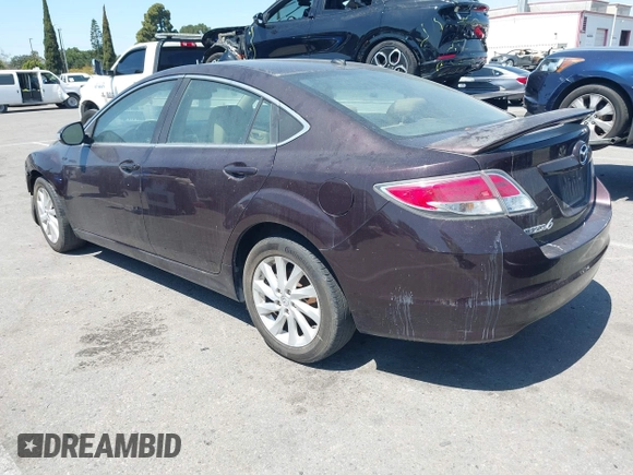 2011 Mazda Mazda6 i Touring with VIN 1YVHZ8CH4B5M23317, listed as a IAAI auction lot 41987116 with 132,470 mi miles. Bid and sale history available at carsss.com. Image 3.