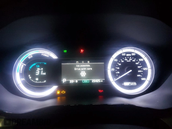 2021 Kia Niro LX with VIN KNDCB3LC1M5486275, listed as a Copart auction lot 84012494 with 25,425 mi miles and Salvage Title. Bid and sale history available at carsss.com. Image 9.