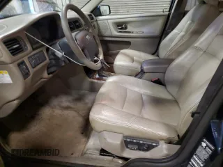 1998 Volvo V70 XC with VIN YV1LZ5643W2526768, listed as a Copart auction lot 51146585 with 150,121 mi miles and Salvage Title. Bid and sale history available at carsss.com. Image 7.