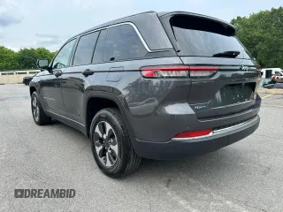 2024 Jeep Grand Cherokee с VIN 1C4RJYB62RC142608, выставлен на аукционе Copart как лот 60274445 с пробегом 43 564 миль миль и Чистый • Clean title. История ставок и продаж доступна на DreamBid. Изображение 2.