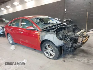 2018 Hyundai Sonata Limited with VIN 5NPE34AF7JH654988, listed as a IAAI auction lot 41646661 with 60,000 mi miles. Bid and sale history available at carsss.com. Image 1.