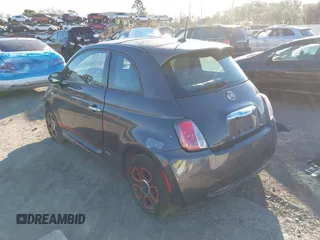 2015 FIAT 500e with VIN 3C3CFFGE3FT603301, listed as a IAAI auction lot 41599133 with 42,635 mi miles. Bid and sale history available at carsss.com. Image 3.