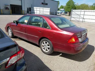 2001 Toyota Avalon XL z VIN 4T1BF28B41U178086, wystawiony jako IAAI lot #42253446 z przebiegiem 249 390 mil mil oraz . Historia ofert i sprzedaży dostępna na DreamBid. Obrazek 3.