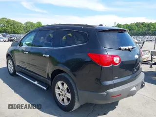2012 Chevrolet Traverse 1LT z VIN 1GNKVGED7CJ264501, wystawiony jako IAAI lot #42114940 z przebiegiem 175 303 mil mil oraz . Historia ofert i sprzedaży dostępna na DreamBid. Obrazek 3.