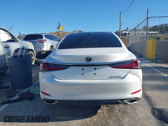 2019 Lexus ES 350 with VIN 58ABZ1B11KU019473, listed as a IAAI auction lot 41816890 with 73,010 mi miles and . Bid and sale history available at DreamBid. Image 17.