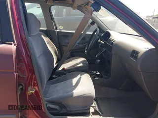 1994 Nissan Sentra with VIN 1N4EB31P4RC831421, listed as a IAAI auction lot 42679914 with 157,587 mi miles and . Bid and sale history available at DreamBid. Image 5.