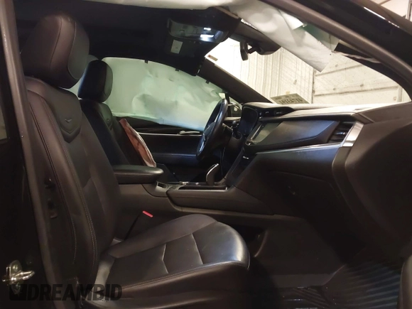 2020 Cadillac XT5 Premium Luxury AWD with VIN 1GYKNDRS9LZ197122, listed as a IAAI auction lot 41743191 with 93,868 mi miles. Bid and sale history available at carsss.com. Image 5.