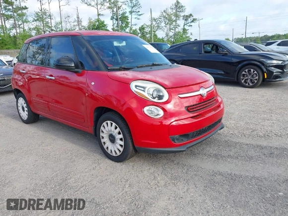 2015 FIAT 500L Pop with VIN ZFBCFAAH0FZ031648, listed as a IAAI auction lot 41971968 with 91,748 mi miles. Bid and sale history available at carsss.com. Image 1.