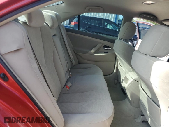 2008 Toyota Camry LE z VIN 4T1BE46K18U229183, wystawiony jako Copart lot #60221085 z przebiegiem 131 149 mil mil oraz Szkoda całkowita • Salvage title. Historia ofert i sprzedaży dostępna na DreamBid. Obrazek 10.