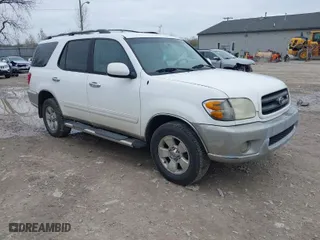 2004 Toyota Sequoia SR5 with VIN 5TDZT34A44S206332, listed as a IAAI auction lot 42028306 with 292,523 mi miles. Bid and sale history available at carsss.com. Image 1.