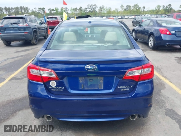 2015 Subaru Legacy 3.6R Limited with VIN 4S3BNEN6XF3064638, listed as a IAAI auction lot 41945143 with 67,846 mi miles. Bid and sale history available at carsss.com. Image 17.