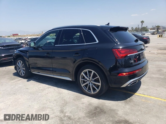 2021 Audi Q5 Premium Plus with VIN WA1E2AFY2M2061809, listed as a Copart auction lot 56331075 with 31,631 mi miles and Salvage title. Bid and sale history available at DreamBid. Image 2.