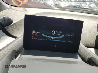 2017 BMW i3 z VIN WBY1Z8C38HV891344, wystawiony jako Copart lot #57782835 z przebiegiem 51 038 mil mil oraz Szkody całkowita. Historia ofert i sprzedaży dostępna na DreamBid. Obrazek 9.