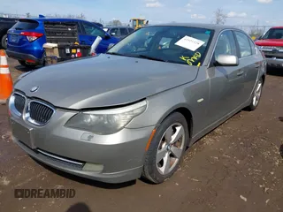 2008 BMW 5 Series 528xi with VIN WBANV13528CZ56477, listed as a IAAI auction lot 41921328 with 180,983 mi miles and . Bid and sale history available at carsss.com. Image 2.