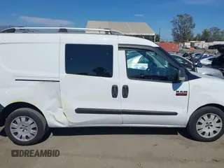 2015 Ram ProMaster City Cargo Tradesman z VIN ZFBERFAT2F6A01878, wystawiony jako IAAI lot #42677103 z przebiegiem 86 137 mil mil oraz . Historia ofert i sprzedaży dostępna na DreamBid. Obrazek 13.