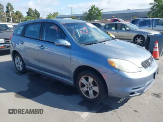 2004 Toyota Matrix Std with VIN 2T1KR32E74C260772, listed as a IAAI auction lot 42183991 with 1 mi miles. Bid and sale history available at carsss.com. Image 1.