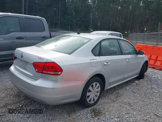 2012 Volkswagen Passat S w/Appearance with VIN 1VWAP7A39CC068119, listed as a IAAI auction lot 41538988 with 122,255 mi miles. Bid and sale history available at carsss.com. Image 4.