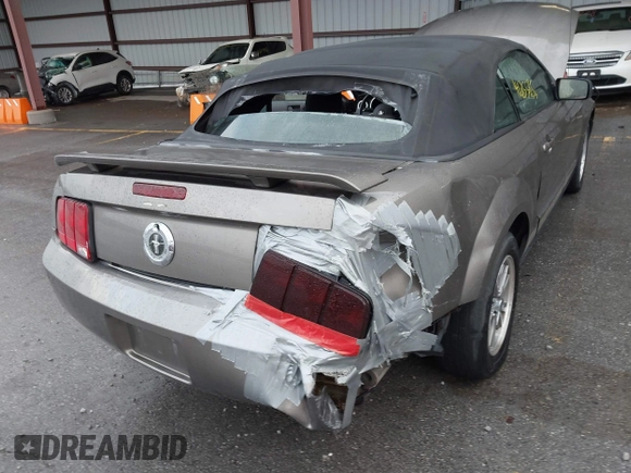 2005 Ford Mustang Deluxe with VIN 1ZVFT84N055214712, listed as a IAAI auction lot 40855851 with 98,307 mi miles. Bid and sale history available at carsss.com. Image 6.