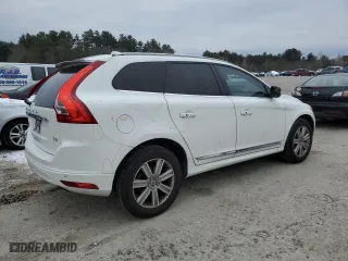 2016 Volvo XC60 T6 Drive-E with VIN YV449MDKXG2820656, listed as a Copart auction lot 40387464 with 75,152 mi miles. Bid and sale history available at carsss.com. Image 3.