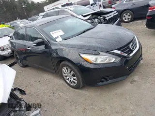 2017 Nissan Altima SV with VIN 1N4AL3AP4HC227720, listed as a IAAI auction lot 41463346 with 175,384 mi miles and . Bid and sale history available at carsss.com. Image 1.