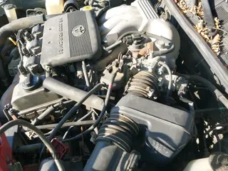 2001 Toyota Camry LE z VIN JT2BF22KX10302357, wystawiony jako IAAI lot #43341657 z przebiegiem 182 512 mil mil oraz . Historia ofert i sprzedaży dostępna na DreamBid. Obrazek 12.
