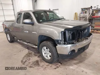 2008 GMC Sierra 1500 SLE1 z VIN 2GTEK19J581193280, wystawiony jako IAAI lot #42291692 z przebiegiem 125 197 mil mil oraz . Historia ofert i sprzedaży dostępna na DreamBid. Obrazek 1.