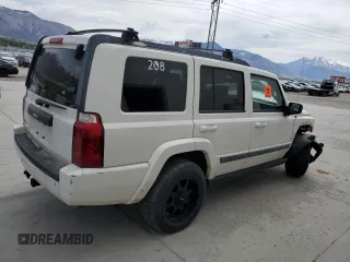 2008 Jeep Commander Sport with VIN 1J8HG48K68C111330, listed as a Copart auction lot 54011375 with 207,641 mi miles and Salvage title. Bid and sale history available at DreamBid. Image 3.