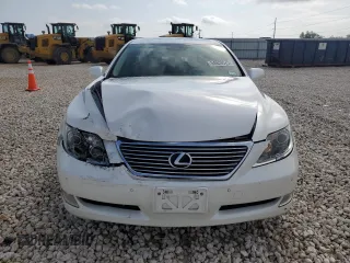 2007 Lexus LS 460 with VIN JTHBL46F375047120, listed as a Copart auction lot 54989575 with 162,926 mi miles and Salvage Title. Bid and sale history available at DreamBid. Image 5.