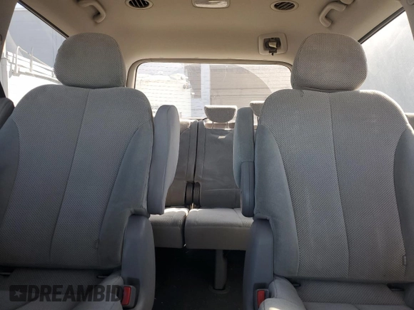 2012 Kia Sedona EX with VIN KNDMH4C7XC6499921, listed as a Copart auction lot 51304385 with 161,505 mi miles and Clean Title. Bid and sale history available at carsss.com. Image 10.