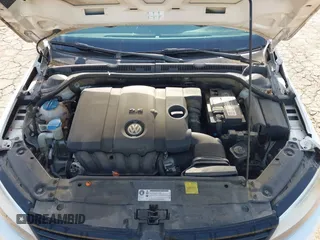 2011 Volkswagen Jetta SE with VIN 3VWDX7AJ5BM321946, listed as a IAAI auction lot 42178181 with 149,945 mi miles and . Bid and sale history available at DreamBid. Image 18.