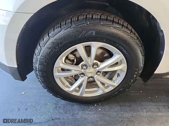 2016 Chevrolet Equinox LT with VIN 2GNFLFEK5G6241107, listed as a IAAI auction lot 42093700 with 194,059 mi miles. Bid and sale history available at carsss.com. Image 1.