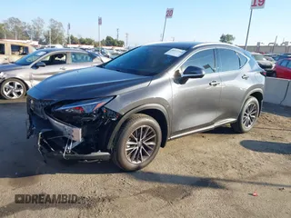 2025 Lexus NX with VIN 2T2GDCAZ4SC021181, listed as a IAAI auction lot 40977260 with 1,540 mi miles. Bid and sale history available at carsss.com. Image 18.
