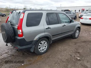 2005 Honda CR-V EX with VIN JHLRD78855C060637, listed as a IAAI auction lot 42079014 with 170,060 mi miles. Bid and sale history available at carsss.com. Image 4.