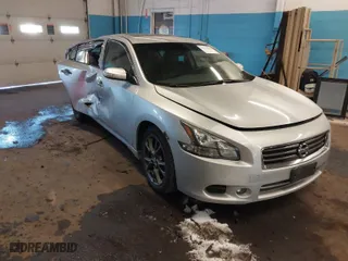 2012 Nissan Maxima 3.5 S with VIN 1N4AA5AP9CC808060, listed as a IAAI auction lot 41398701 with 136,824 mi miles. Bid and sale history available at carsss.com. Image 1.