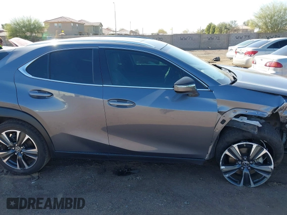 2020 Lexus UX 200 z VIN JTHP3JBH9L2022441, wystawiony jako IAAI lot #41762128 z przebiegiem 84 432 mil mil oraz . Historia ofert i sprzedaży dostępna na DreamBid. Obrazek 12.