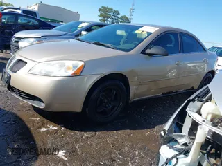 2007 Pontiac G6 with VIN 1G2ZG58B274268688, listed as a IAAI auction lot 41995648 with 235,516 mi miles. Bid and sale history available at carsss.com. Image 20.