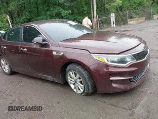 2016 Kia Optima LX z VIN 5XXGT4L32GG019158, wystawiony jako IAAI lot #42336916 z przebiegiem Nie podano mil oraz . Historia ofert i sprzedaży dostępna na DreamBid. Obrazek 1.