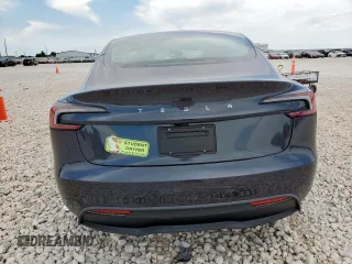 2025 Tesla Model 3 Long Range z VIN 5YJ3E1EA5SF000814, wystawiony jako Copart lot #57821595 z przebiegiem 727 mil mil oraz Szkoda całkowita • Salvage title. Historia ofert i sprzedaży dostępna na DreamBid. Obrazek 6.